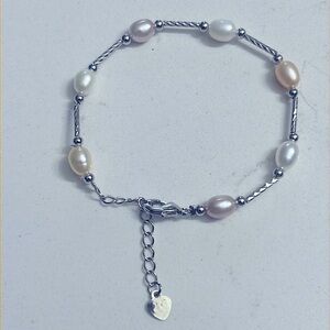Elegant Pearl and Silver Bracelet